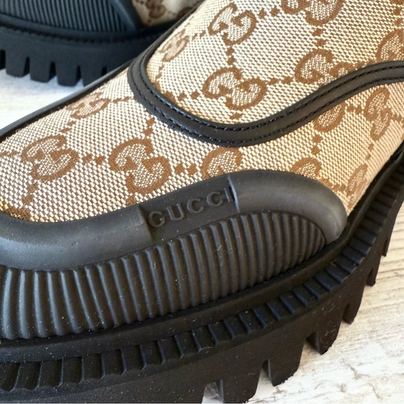 New Gucci GG Supreme Women Chelsea Boots, Size 39, US 9 - Picture 3 of 11